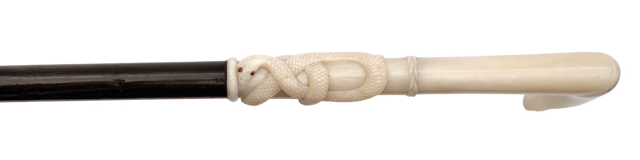 Špacírka s vyřezávanou kostěnou rukojetí — 3
